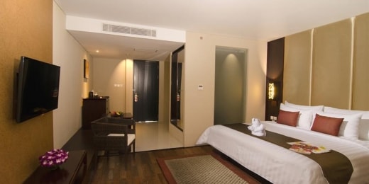 grand deluxe jacuzzi king, kambarys