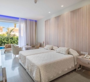 Tasia Maris Beach Hotel kambarys