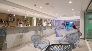 GRLTAMASAN AYIA  Bar area