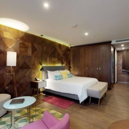 The Fives Downtown Hotel & Residences, Curio Collection by Hilton 1