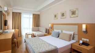 TITAN SELECT HOTEL, kambarys