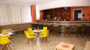 triton garden baras 14132