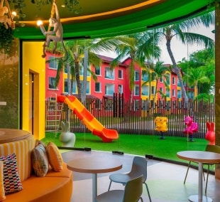 Tropical Deluxe Princess, vaikų žaidimų aikštelė