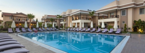 Hotel Turan Prince baseinas ir gultai