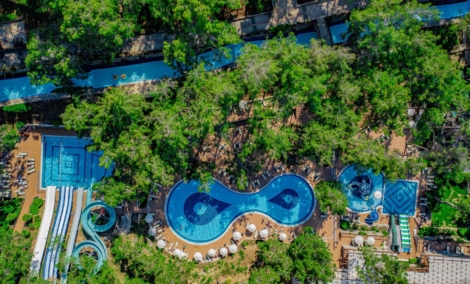 Utopia World Hotel aerial 2