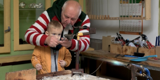 velykines dirbtuves mozurija