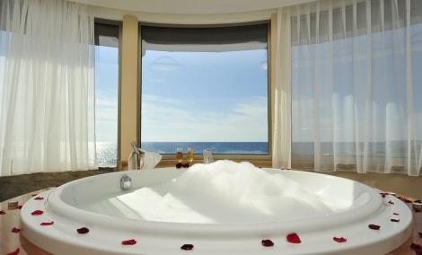 villa augusto hotel jakuzzi 11770