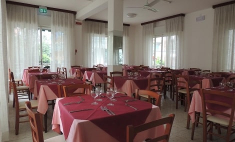 villa derna restoranas 8503