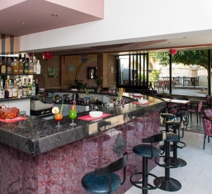Villa george studios baras 6287