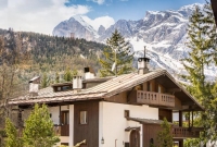 chalet