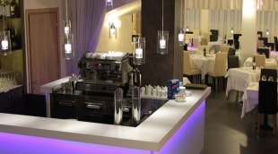 viva hotel milano baras 8283
