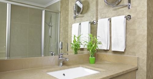 wow airport hotel vonia 12328