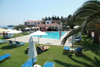 yannis2