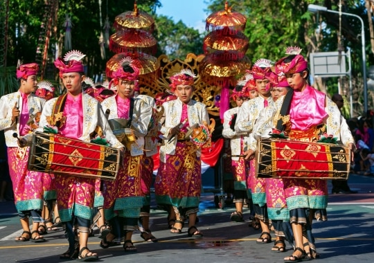 Naujieji metai. Singapūras  – Balis