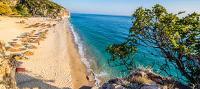 Albanija