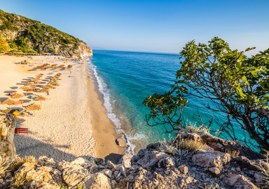 Albanija